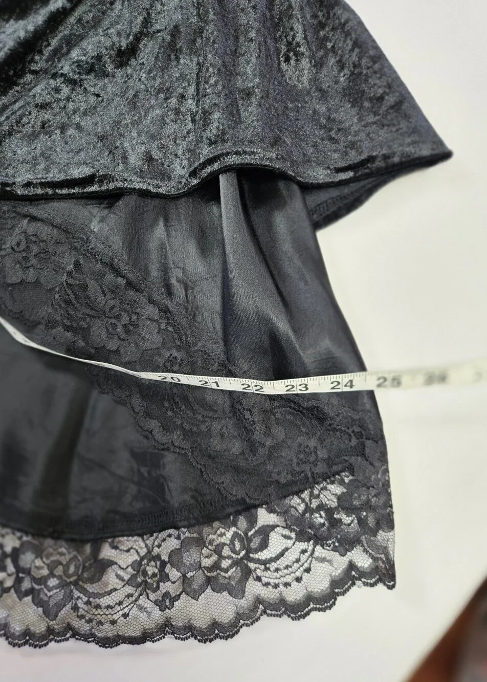 VTG Lip Service Black Velvet Satin Corset Bell Sleeve Gothic Top Size Large - Picture 11 of 12